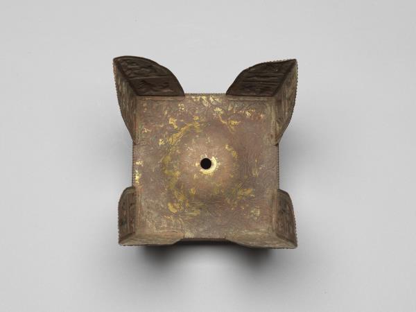 鍍金銅板舍利塔