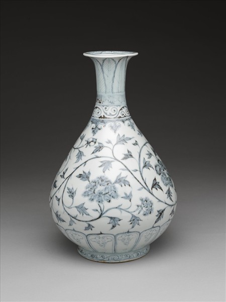 青花牡丹紋玉壺春瓶