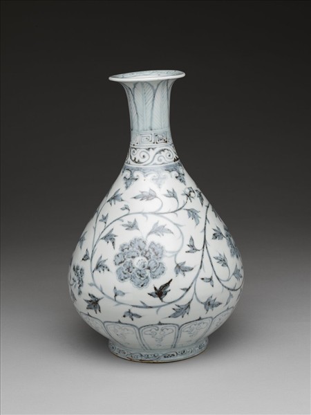 青花牡丹紋玉壺春瓶