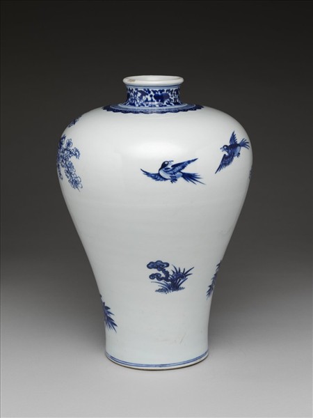 青花梅鵲紋梅瓶
