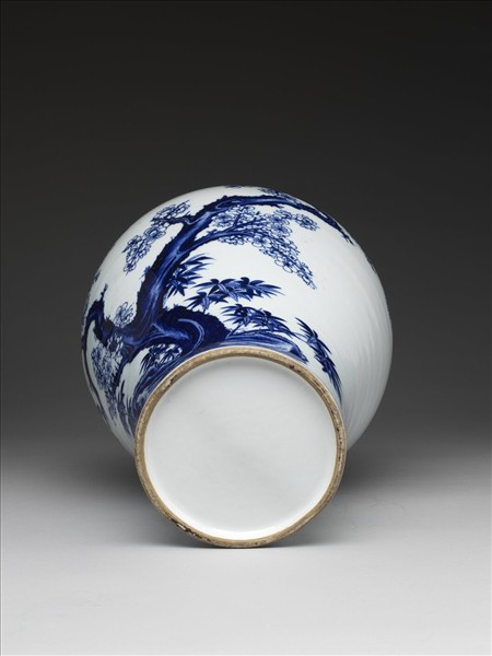 青花梅鵲紋梅瓶