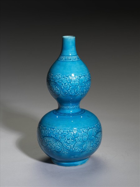 孔雀綠釉番蓮紋葫蘆瓶