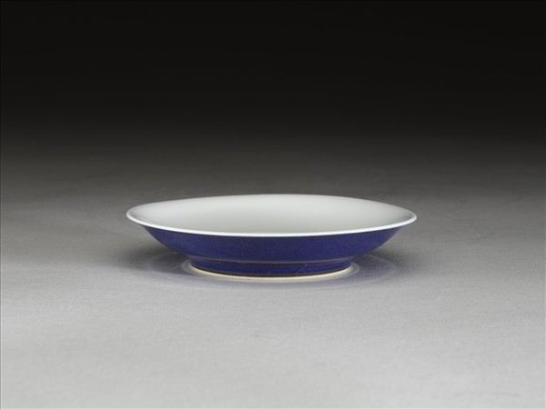 霽青釉白裡碟