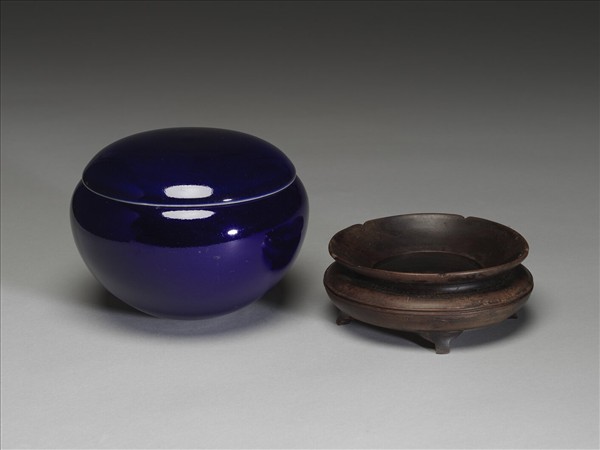 霽青釉缽式盒