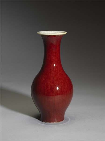 寶石紅釉盤口瓶