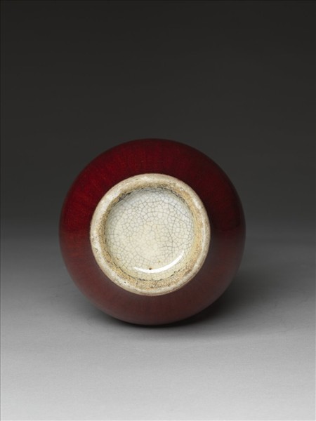 寶石紅釉盤口瓶