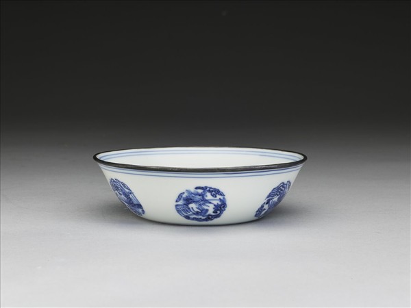 青花團鳳紋碗