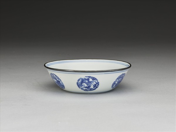 青花團鳳紋碗