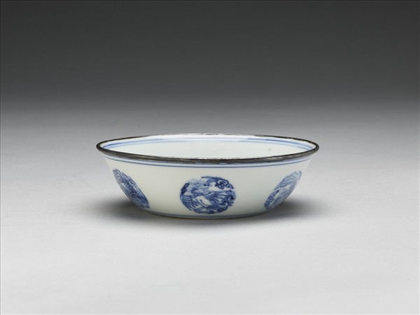 青花團鳳紋碗