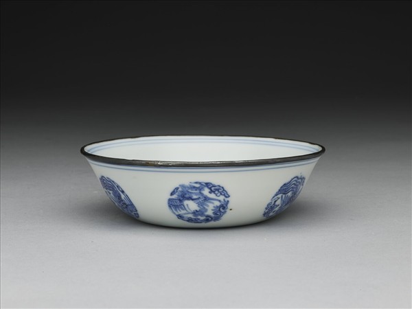 青花團鳳紋碗