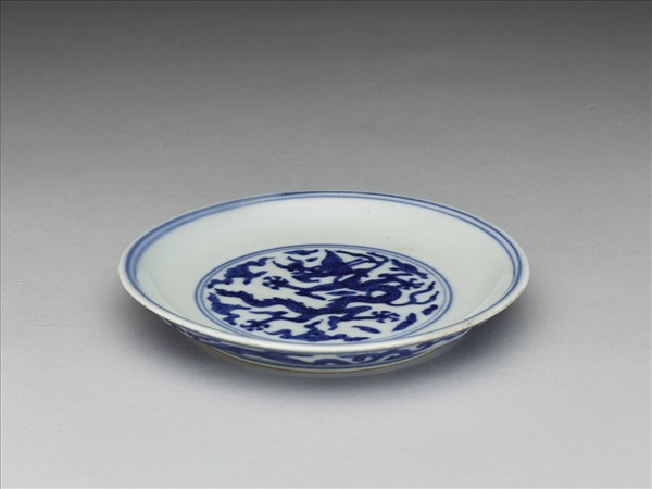 青花雲龍紋碟
