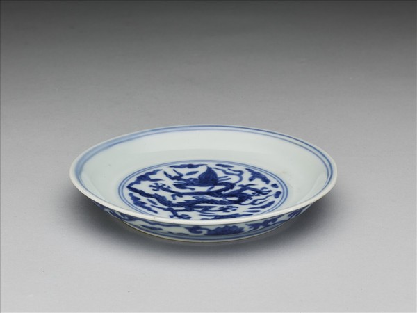 青花雲龍紋碟