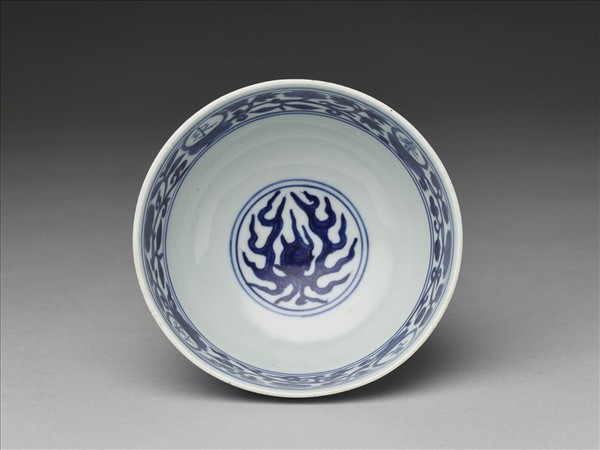 青花四季花卉紋碗