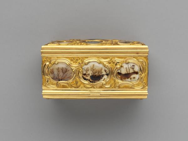 金嵌瑪瑙鼻煙盒