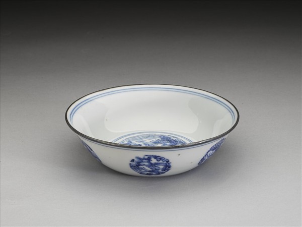 青花團鳳紋碗