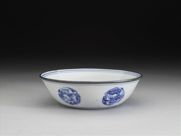 青花團鳳紋碗