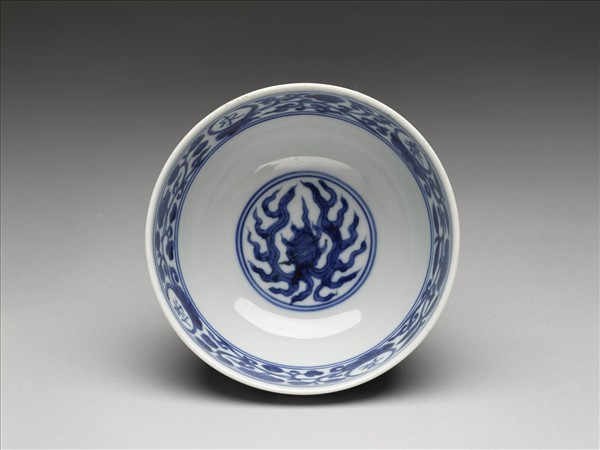 青花四季花卉紋碗