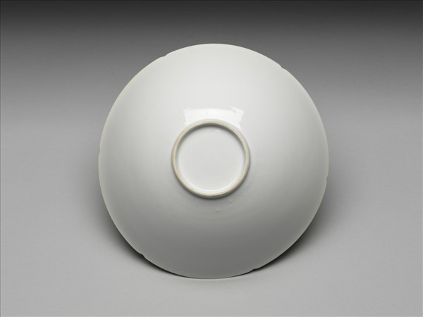 甜白半脫胎六龍葵瓣口碗