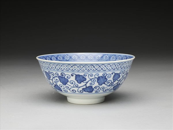 青花蓮塘紋碗