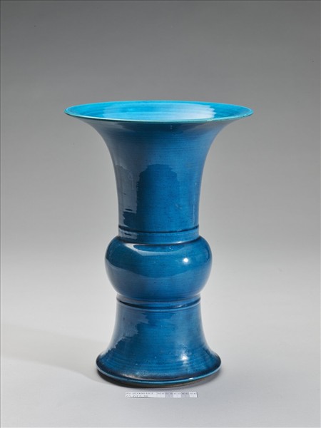 孔雀藍釉撇口瓶