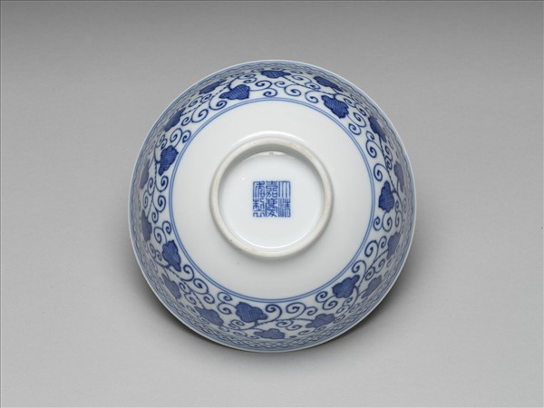 青花蓮塘紋碗