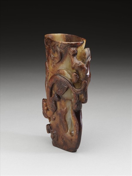 九螭角杯形花插