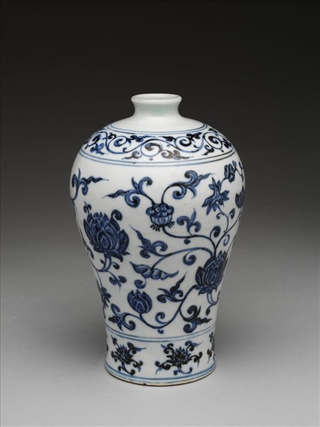 青花蓮花紋梅瓶