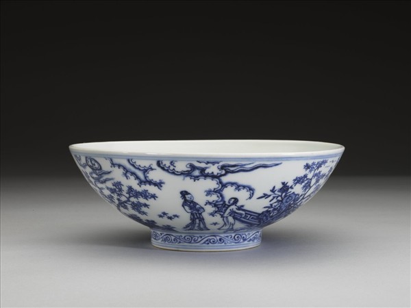 青花仕女圖碗