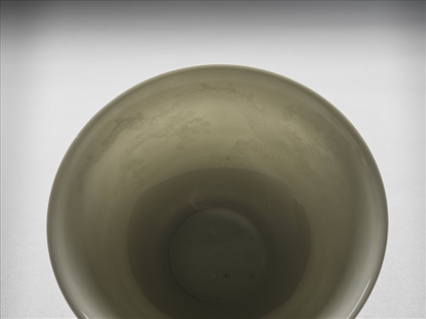 甜白半脫胎雙龍紋碗