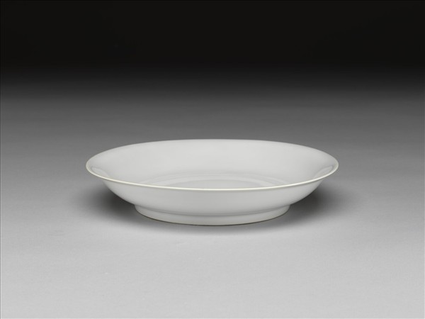 甜白釉盤