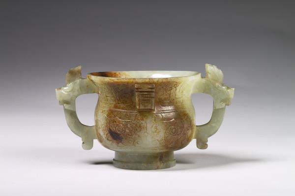 玉獸面紋簋形爐