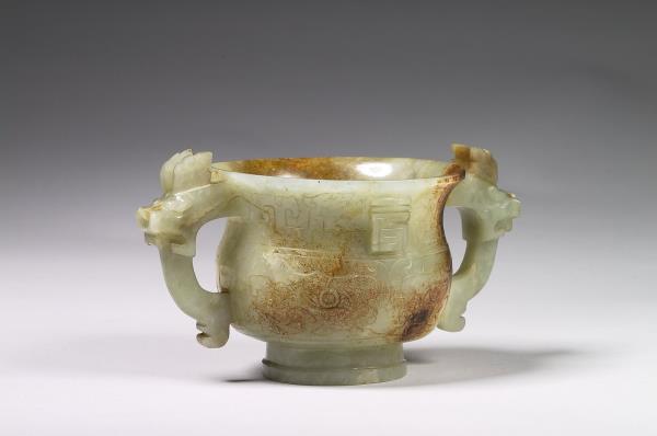 玉獸面紋簋形爐