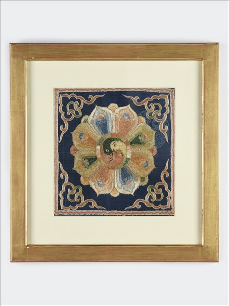 中國 太極蓮花紋刺繡方幅