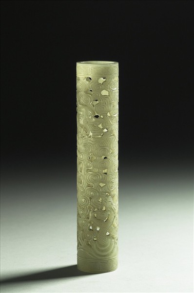 玉雲龍紋鏤空香筒