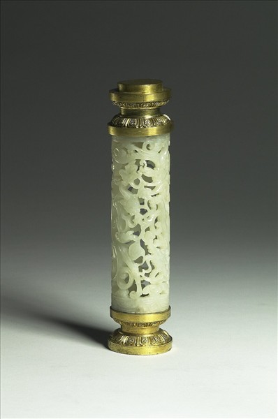 玉龍鳳紋鏤空香筒