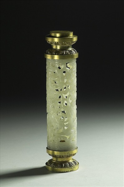 玉龍鳳紋鏤空香筒