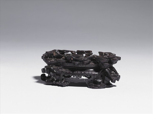 嵌金銀絲竹石形木座