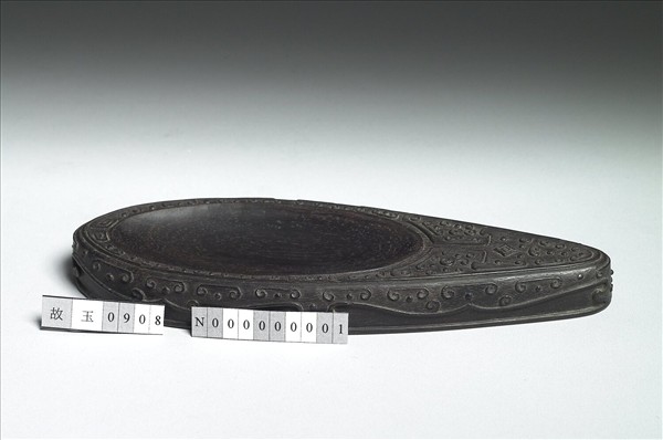 紫檀如意雲紋木座