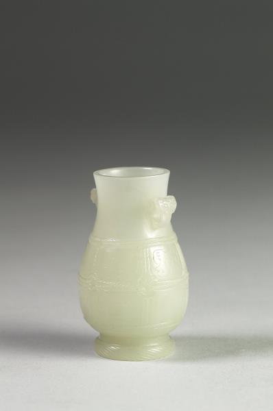 故宮博物院　レプリカ　双耳壺 玉雙耳壺- 故宮