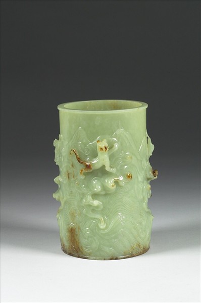 降龍伏虎圖筆筒(玉琮改製)