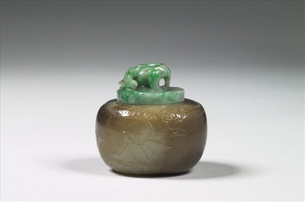 帶翠蓋玉罐