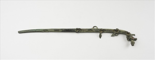 獸首銅鍊條形器