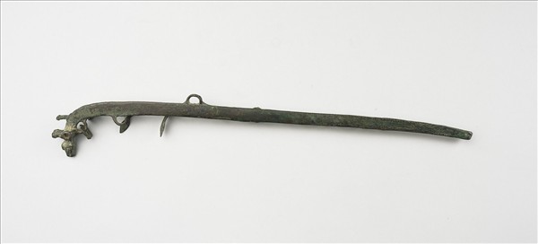 獸首銅鍊條形器