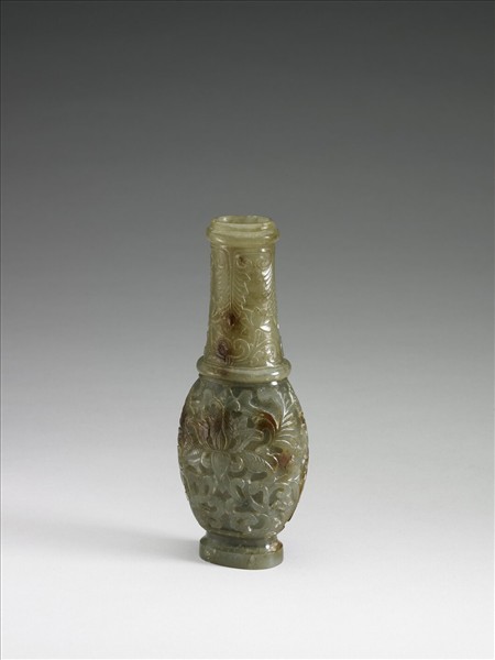 玉番蓮紋瓶