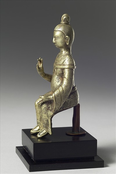 西藏 18世紀 銀合金 祖師垂足坐像，或為本教祖師占巴南木喀