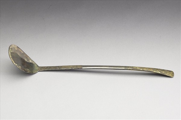 鎏金花葉紋銀匙