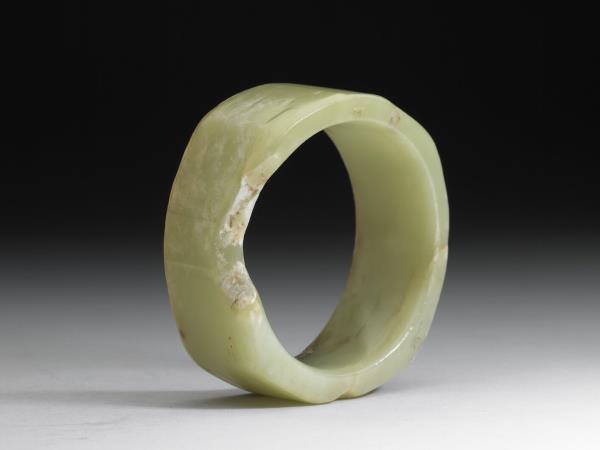 玉雕紋鐲
