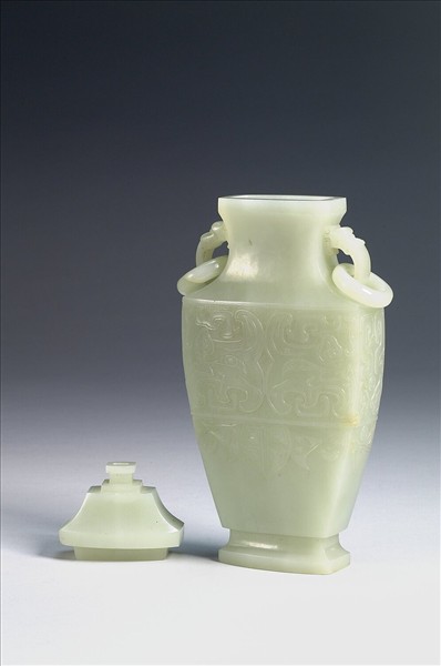 玉獸面紋瓶
