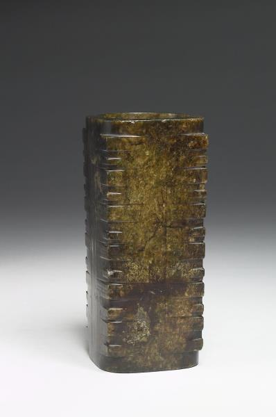 六禮儀の具：玉琮 六禮儀の具：玉琮