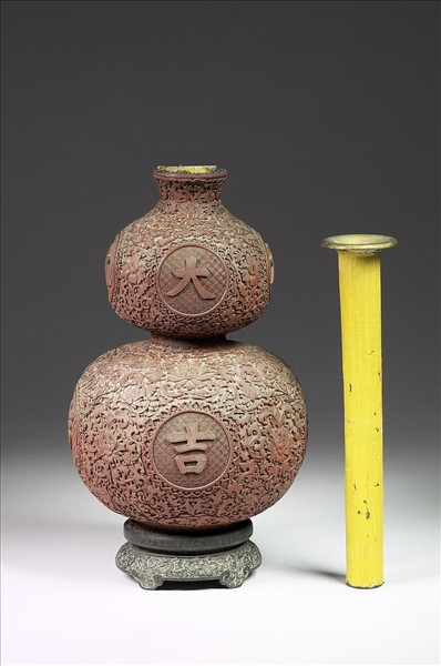 剔紅大吉葫蘆瓶